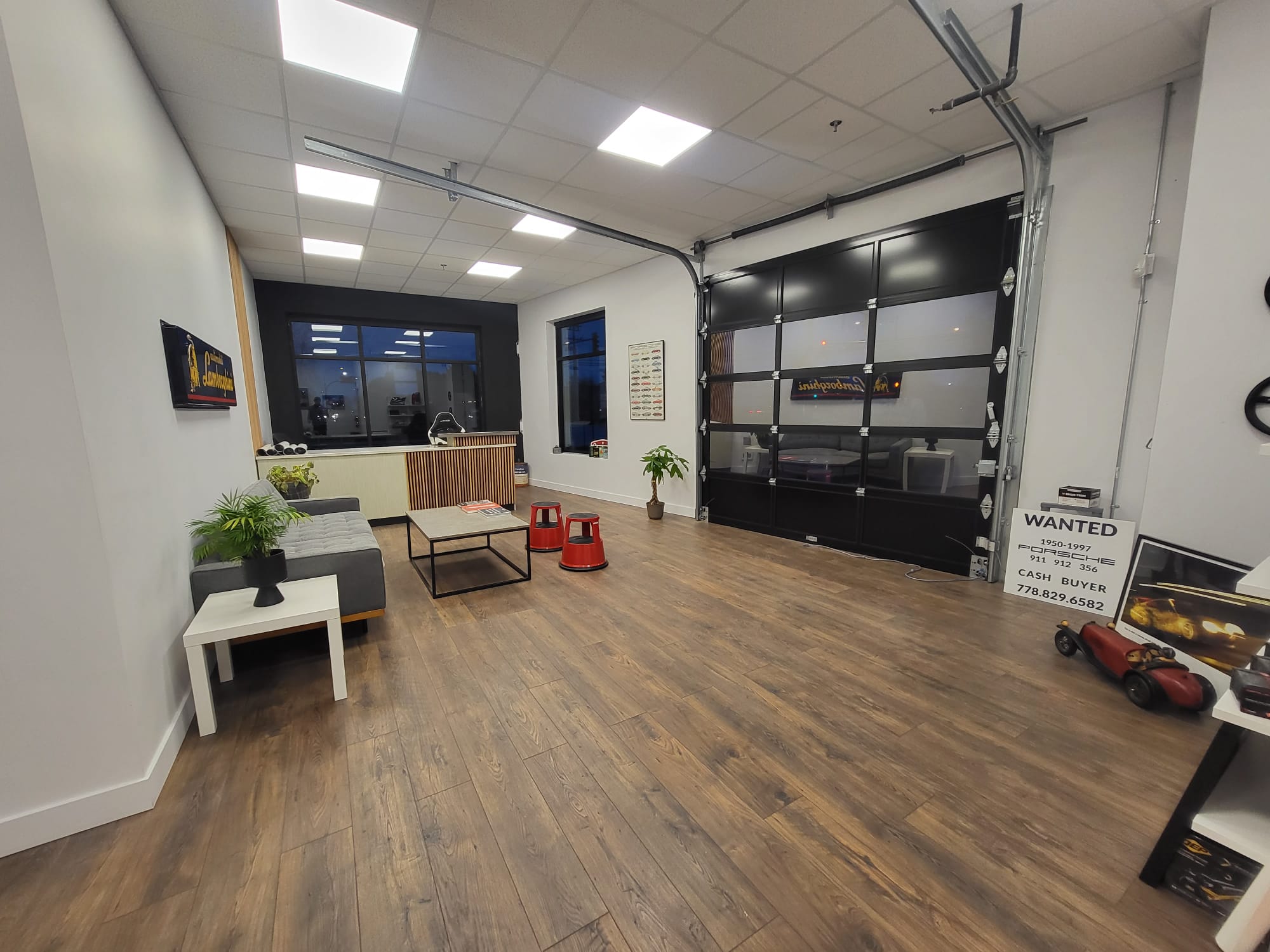 Partshub Delta BC Location Waiting Area